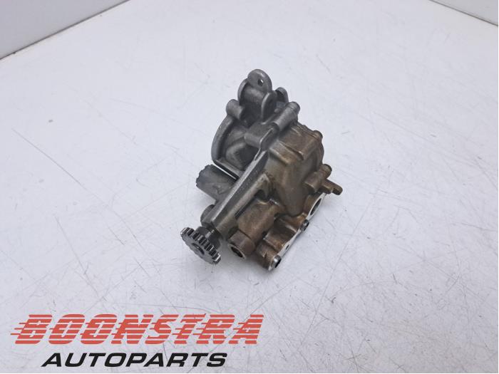 Oliepomp van een Renault Captur I (2R) 0.9 Energy TCE 12V 2017