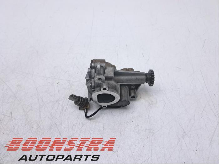 Oliepomp van een Renault Captur I (2R) 0.9 Energy TCE 12V 2017