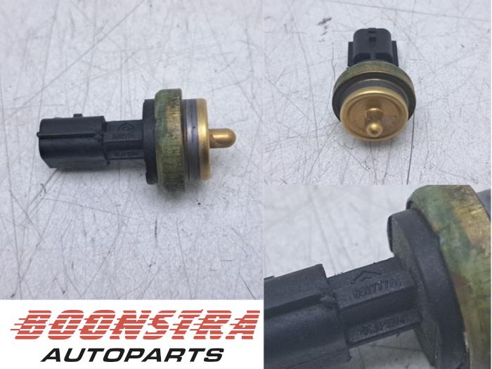 Gebruikte Sensor radiateurtemperatuur Renault Captur I (2R) 0.9 Energy TCE 12V Prijs € 24,95 Margeregeling aangeboden door Boonstra Autoparts