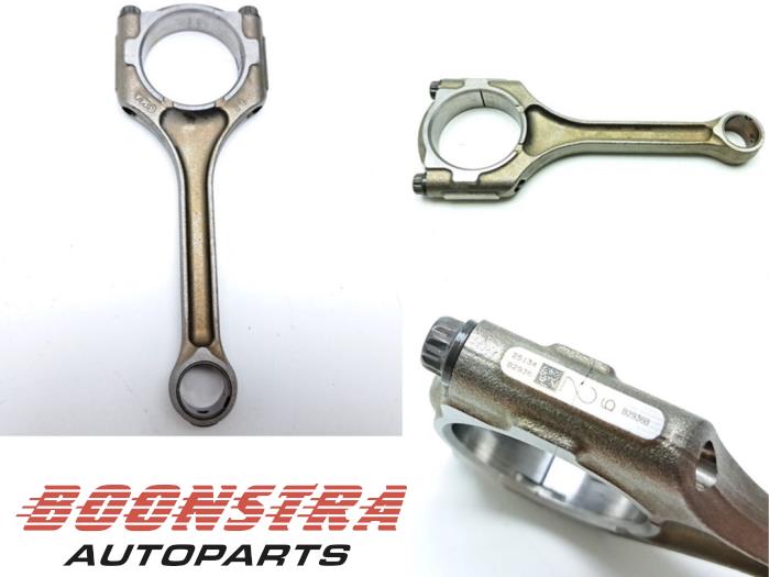 Gebruikte Drijfstang Honda Civic (FL) 2.0 e:HEV Prijs € 74,95 Margeregeling aangeboden door Boonstra Autoparts