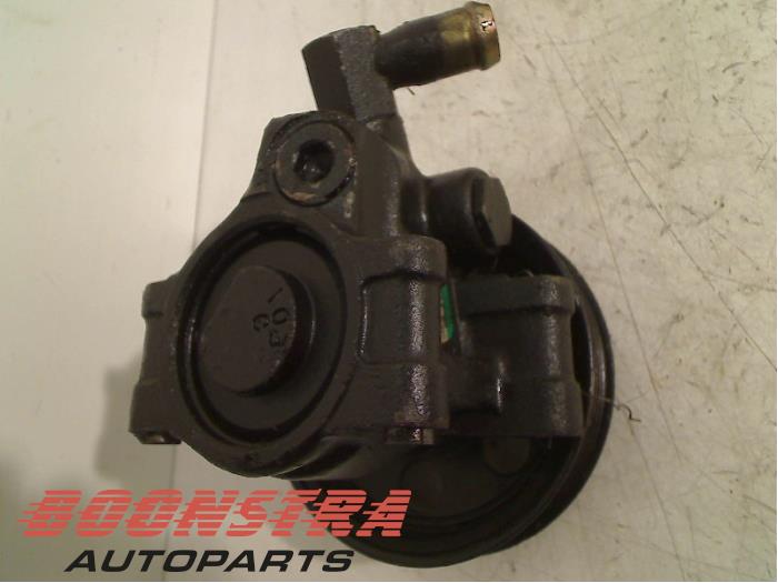 Gebruikte Pomp Servo Ford Focus 1 Wagon 1.8 TDdi Prijs € 24,95 Margeregeling aangeboden door Boonstra Autoparts