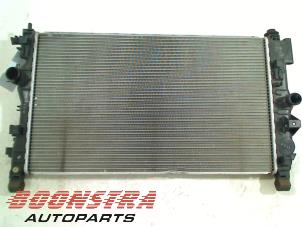 Gebruikte Radiateur Opel Astra J (PC6/PD6/PE6/PF6) 2.0 CDTI 16V 165 Ecotec Prijs € 24,95 Margeregeling aangeboden door Boonstra Autoparts