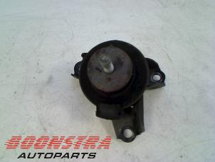 Gebruikte Motorsteun Hyundai Tucson (JM) 2.0 CRDi 16V 4x4 Prijs € 24,95 Margeregeling aangeboden door Boonstra Autoparts