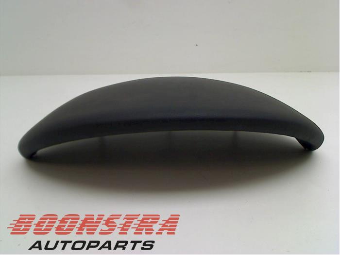 Dashboard deel van een Maserati GranTurismo (M145) 4.7 S V8 32V 2010