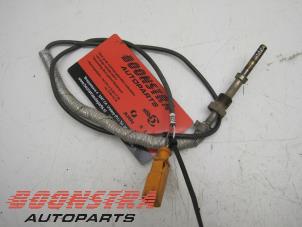 Gebruikte Uitlaat temperatuursensor Volkswagen Caddy III (2KA,2KH,2CA,2CH) 1.9 TDI Prijs € 24,95 Margeregeling aangeboden door Boonstra Autoparts