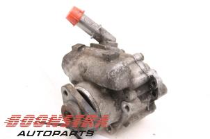 Gebruikte Pomp Servo BMW 1 serie (E87/87N) 118d 16V Prijs € 24,95 Margeregeling aangeboden door Boonstra Autoparts