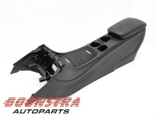 Gebruikte Middenconsoles Mercedes A (W176) 1.6 A-200 16V Prijs € 199,00 Margeregeling aangeboden door Boonstra Autoparts