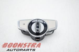Gebruikte Licht Schakelaar Mercedes S (222.0/222.1) 3.0 S-500 Plug-in Hybrid Biturbo 24V Prijs € 24,95 Margeregeling aangeboden door Boonstra Autoparts