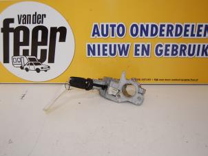 Gebruikte Kontaktslot + Sleutel Opel Astra H (L48) 1.7 CDTi 16V Prijs € 55,00 Margeregeling aangeboden door Autobedrijf van der Feer