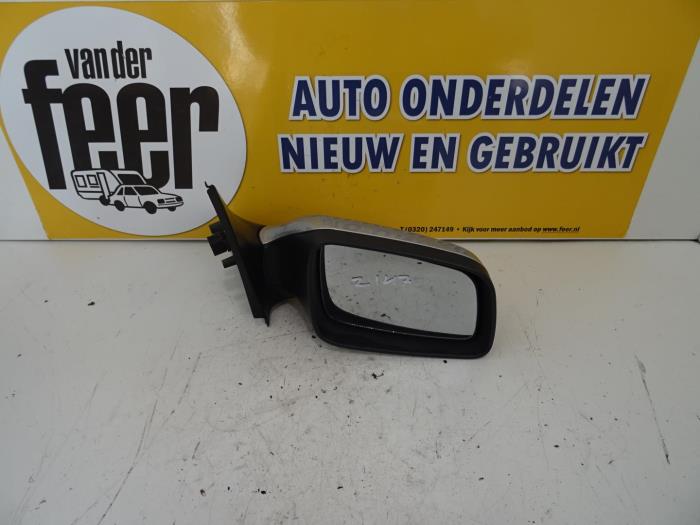 Spiegel Buiten rechts van een Opel Astra G (F08/48) 1.6 16V 1998