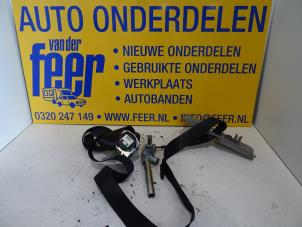 Gebruikte Veiligheidsgordel rechts-voor Opel Corsa D 1.3 CDTi 16V ecoFLEX Prijs € 27,50 Margeregeling aangeboden door Autobedrijf van der Feer