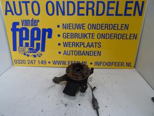 Gebruikte Fusee rechts-voor Opel Astra H (L48) 1.7 CDTi 16V Prijs € 27,50 Margeregeling aangeboden door Autobedrijf van der Feer