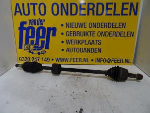 Gebruikte Aandrijfas rechts-voor Fiat 500 (312) 1.3 MJTD 16V Prijs € 35,00 Margeregeling aangeboden door Autobedrijf van der Feer