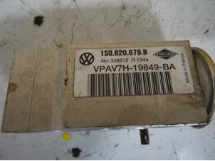 Gebruikte Expansieklep airco Volkswagen Up! (121) Prijs € 27,50 Margeregeling aangeboden door Autobedrijf van der Feer