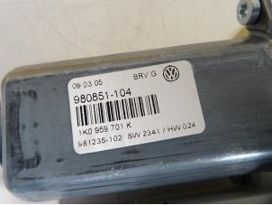 Gebruikte Raammotor Portier Volkswagen Passat (3C2) 2.0 TDI 140 Prijs € 27,50 Margeregeling aangeboden door Autobedrijf van der Feer