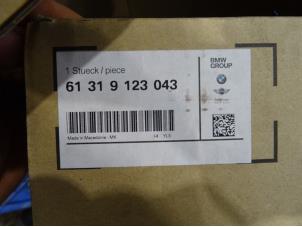 Gebruikte Combischakelaar Stuurkolom BMW 3 serie (E90) Prijs € 65,00 Margeregeling aangeboden door Autobedrijf van der Feer