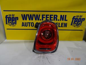 Gebruikte Achterlicht rechts Mini Mini Cabrio (F57) Prijs € 65,00 Margeregeling aangeboden door Autobedrijf van der Feer