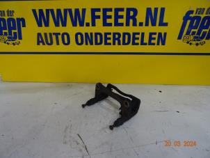Gebruikte Remzadel links-voor Opel Agila (B) 1.0 12V Prijs € 17,50 Margeregeling aangeboden door Autobedrijf van der Feer