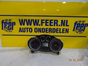 Gebruikte Tellerklok Opel Astra J Sports Tourer (PD8/PE8/PF8) 1.3 CDTI 16V ecoFlex Prijs € 65,00 Margeregeling aangeboden door Autobedrijf van der Feer