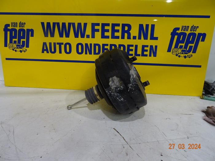 Rembooster van een Opel Astra J Sports Tourer (PD8/PE8/PF8) 1.3 CDTI 16V ecoFlex 2013