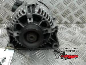 Gebruikte Dynamo Peugeot 206 (2A/C/H/J/S) 1.9 D Prijs € 36,75 Margeregeling aangeboden door Autosloperij Pieper BV