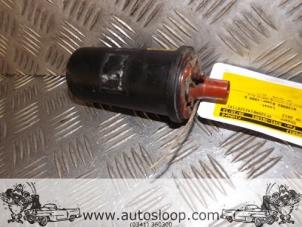 Gebruikte Bobine Peugeot 205 II (20A/C) 1.6 Autom. Prijs € 15,75 Margeregeling aangeboden door Autosloperij Pieper BV