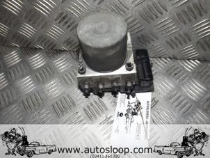 Gebruikte ABS Pomp Opel Vivaro 2.0 CDTI Prijs € 105,00 Margeregeling aangeboden door Autosloperij Pieper BV