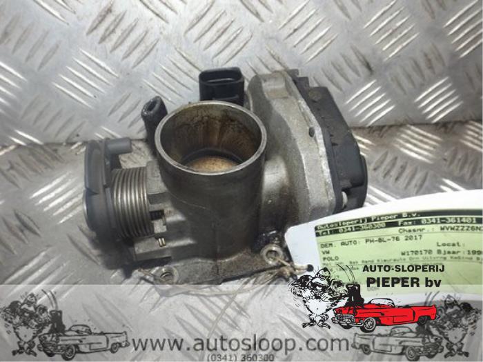 Gebruikte Gasklephuis Volkswagen Polo III Classic (6KV2) 1.4i 60 Prijs € 42,00 Margeregeling aangeboden door Autosloperij Pieper BV
