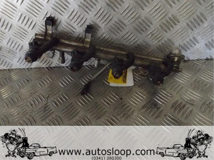 Gebruikte Galerij (Injectie) BMW 3 serie (E46/4) 318i Prijs € 52,50 Margeregeling aangeboden door Autosloperij Pieper BV