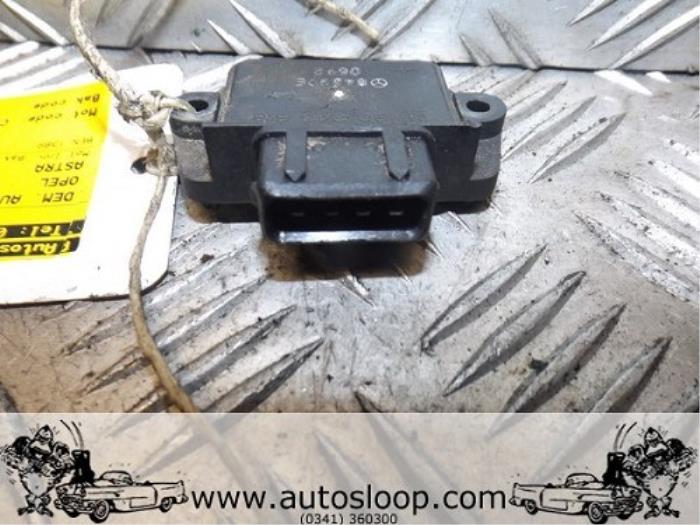 Gebruikte Module ontsteking Opel Astra F (56/57) 1.4i GL/GLS Prijs € 15,75 Margeregeling aangeboden door Autosloperij Pieper BV