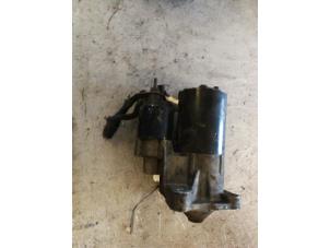 Gebruikte Startmotor Renault Espace (JE) 2.0i 16V Prijs € 36,75 Margeregeling aangeboden door Autosloperij Pieper BV