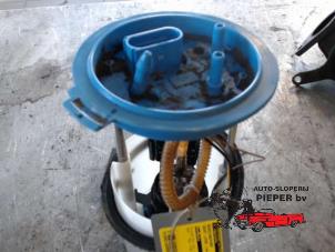 Gebruikte Benzinepomp Seat Leon (1P1) 1.8 TSI 16V Prijs € 42,00 Margeregeling aangeboden door Autosloperij Pieper BV