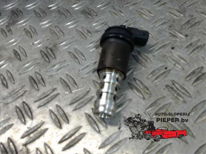 Gebruikte Nokkenas Sensor BMW 3 serie Touring (E46/3) 318i 16V Prijs € 78,75 Margeregeling aangeboden door Autosloperij Pieper BV