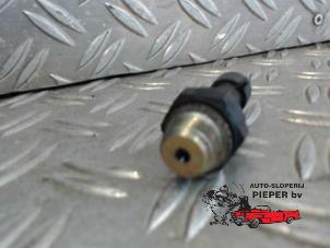 Oliedruk sensor van een Opel Astra H SW (L35) 1.3 CDTI 16V Ecotec 2006