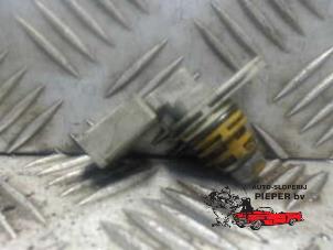 Gebruikte Sensor Nokkenas Volkswagen Golf V (1K1) 1.6 FSI 16V Prijs € 21,00 Margeregeling aangeboden door Autosloperij Pieper BV