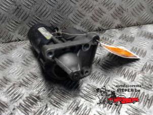 Gebruikte Startmotor Renault Clio II (BB/CB) 1.6 Autom. Prijs € 36,75 Margeregeling aangeboden door Autosloperij Pieper BV