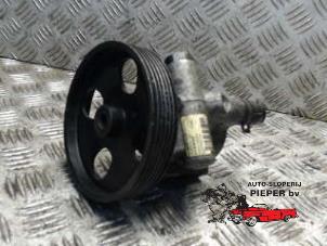 Gebruikte Servopomp Renault Laguna II Grandtour (KG) 1.9 dCi 100 Prijs € 52,50 Margeregeling aangeboden door Autosloperij Pieper BV