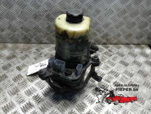 Gebruikte Servopomp Ford Focus 2 1.6 TDCi 16V 90 Prijs € 131,25 Margeregeling aangeboden door Autosloperij Pieper BV