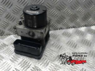 Gebruikte ABS Pomp Renault Espace (JK) 2.0 16V Turbo Prijs € 78,75 Margeregeling aangeboden door Autosloperij Pieper BV