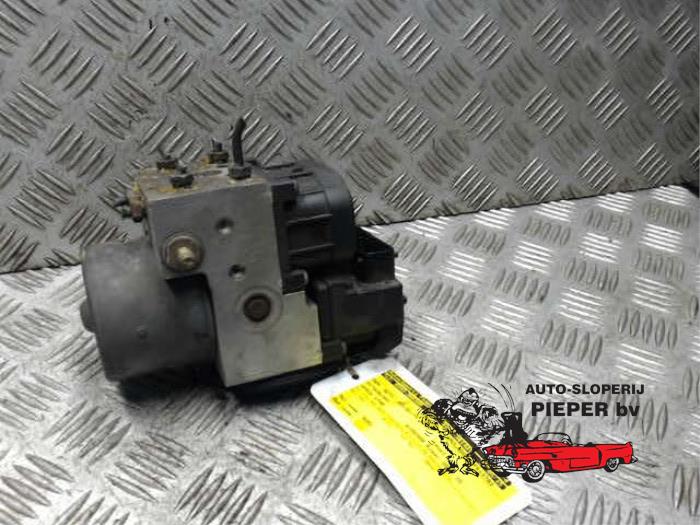 Gebruikte ABS Pomp Mitsubishi Space Star (DG) 1.8 16V GDI Prijs € 52,50 Margeregeling aangeboden door Autosloperij Pieper BV