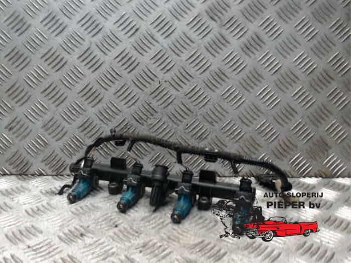Gebruikte Verstuiver brug Fiat Punto II (188) 1.2 16V Prijs € 94,50 Margeregeling aangeboden door Autosloperij Pieper BV
