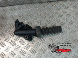 Gebruikte Koppeling Hulp Cilinder Peugeot 307 (3A/C/D) 1.6 16V Prijs € 26,25 Margeregeling aangeboden door Autosloperij Pieper BV