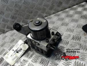 Gebruikte ABS Pomp BMW 3 serie (E46/4) 318d 16V Prijs € 105,00 Margeregeling aangeboden door Autosloperij Pieper BV