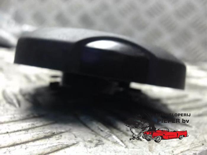 Oliedop van een BMW 1 serie (E81) 116i 2.0 16V 2009