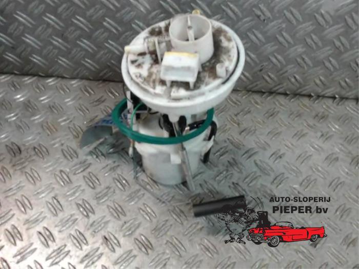 Gebruikte Tank element Pomp Fiat Seicento (187) Prijs € 42,00 Margeregeling aangeboden door Autosloperij Pieper BV