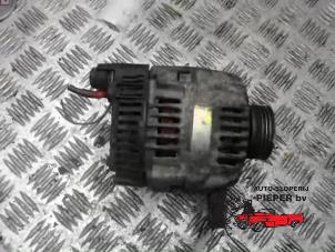 Gebruikte Dynamo Peugeot 306 Break (7E) 1.4 XN,XR Prijs € 36,75 Margeregeling aangeboden door Autosloperij Pieper BV