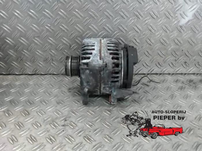 Gebruikte Dynamo Audi A4 Avant (B6) 1.9 TDI 100 Prijs € 36,75 Margeregeling aangeboden door Autosloperij Pieper BV