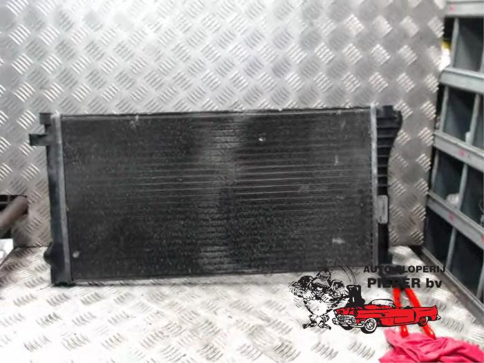 Gebruikte Radiateur Fiat Panda (169) Prijs € 36,75 Margeregeling aangeboden door Autosloperij Pieper BV