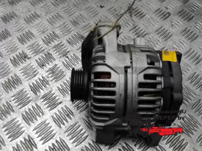 Gebruikte Dynamo Opel Astra G (F08/48) 1.8 16V Prijs € 52,50 Margeregeling aangeboden door Autosloperij Pieper BV
