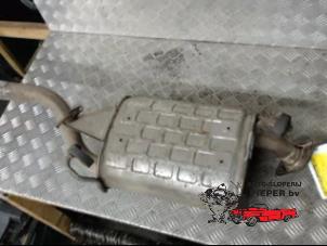 Gebruikte Uitlaat Middendemper Suzuki Ignis (FH) 1.5 16V Sport Prijs € 36,75 Margeregeling aangeboden door Autosloperij Pieper BV